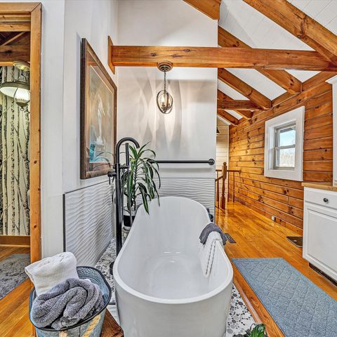 1504 Hutchison RD, Newport, VA 24128