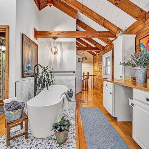 1504 Hutchison RD, Newport, VA 24128