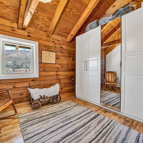 1504 Hutchison RD, Newport, VA 24128