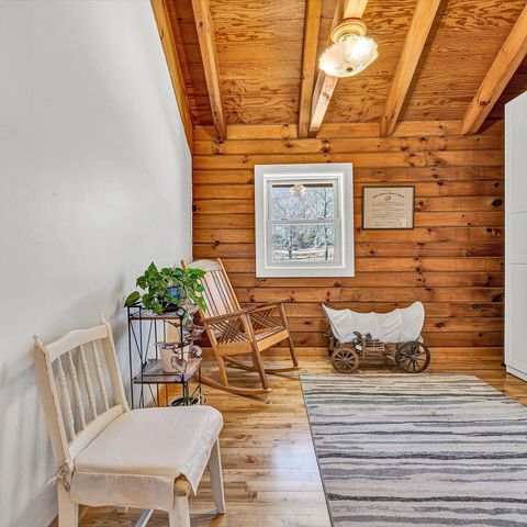 1504 Hutchison RD, Newport, VA 24128