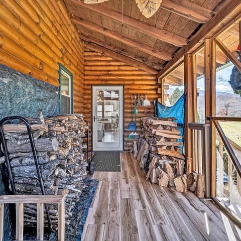 1504 Hutchison RD, Newport, VA 24128