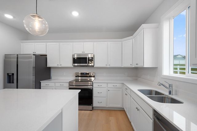 1209 Marlene Avenue, River Falls, WI 54022