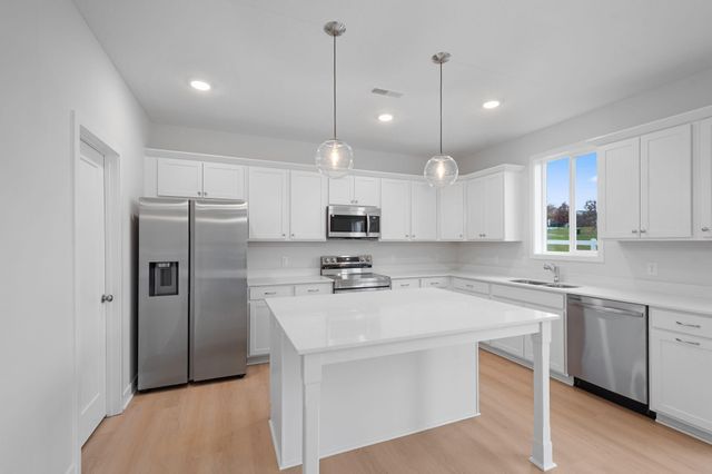 1209 Marlene Avenue, River Falls, WI 54022