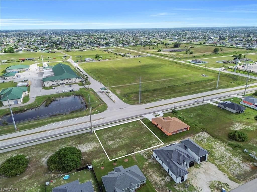1229 Kismet PKWY W, CAPE CORAL, FL 33993 — photo 2