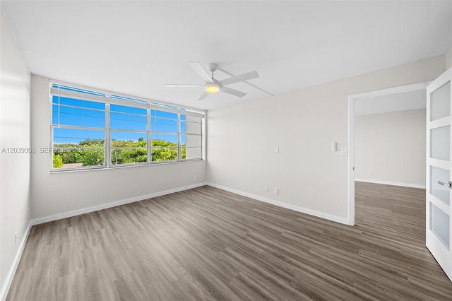 16740 NE 9th Avenue 405, North Miami Beach, FL 33162