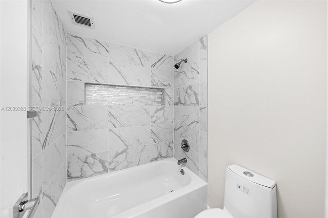 16740 NE 9th Avenue 405, North Miami Beach, FL 33162