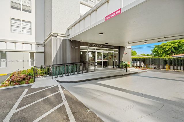 16740 NE 9th Avenue 405, North Miami Beach, FL 33162