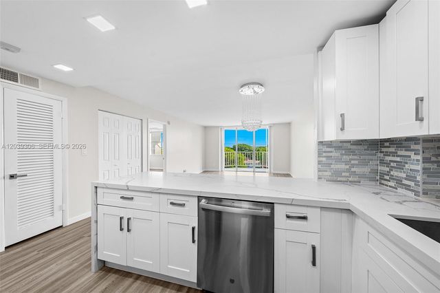 16740 NE 9th Avenue 405, North Miami Beach, FL 33162