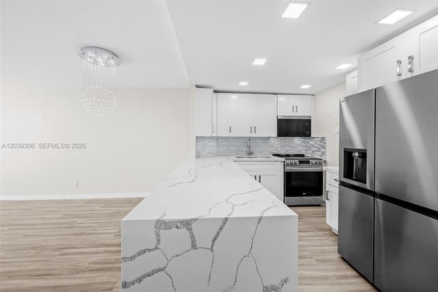 16740 NE 9th Avenue 405, North Miami Beach, FL 33162