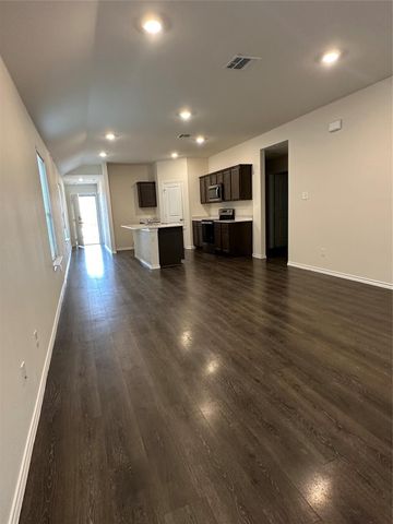 2568 Russell Street, Crandall, TX 75114