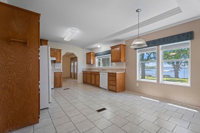 25221 S 603 Road, Grove, OK 74344