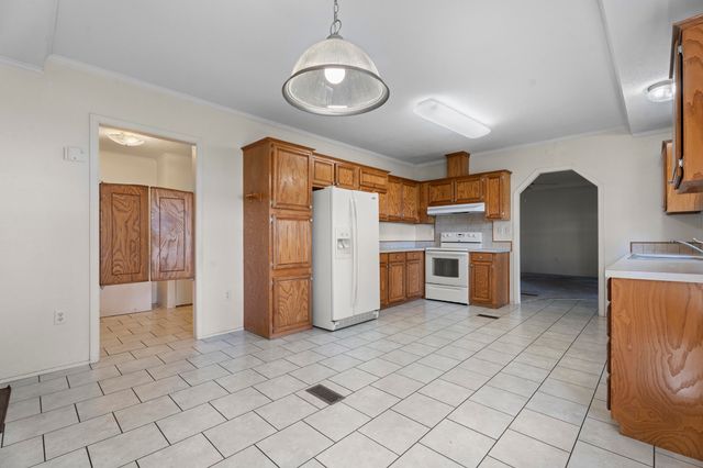 25221 S 603 Road, Grove, OK 74344