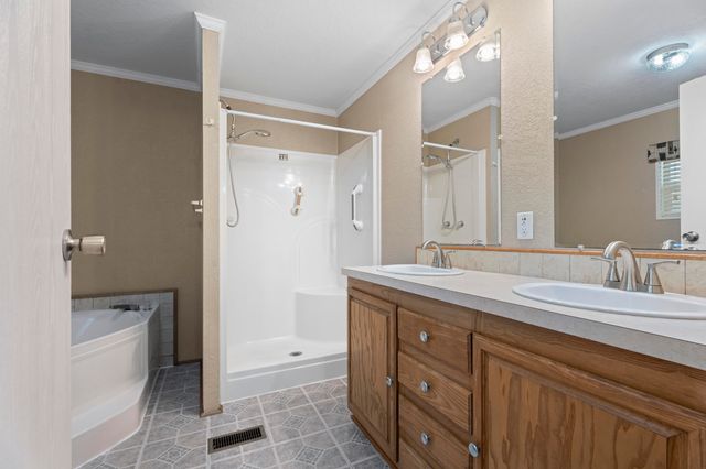 25221 S 603 Road, Grove, OK 74344