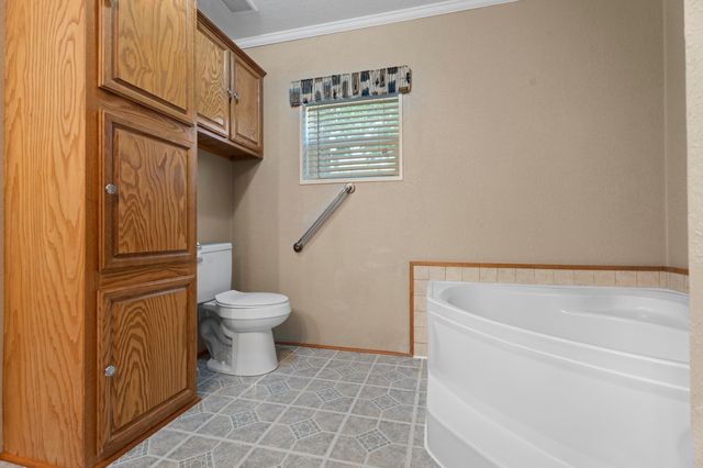 25221 S 603 Road, Grove, OK 74344
