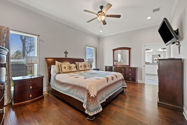 9066 King Oaks Drive, Iola, TX 77861