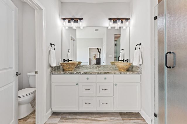 9066 King Oaks Drive, Iola, TX 77861