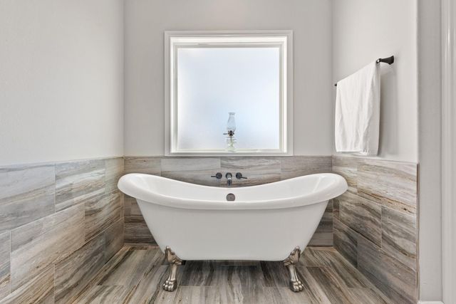 9066 King Oaks Drive, Iola, TX 77861