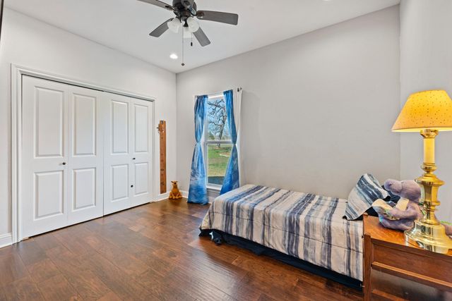 9066 King Oaks Drive, Iola, TX 77861