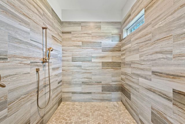 9066 King Oaks Drive, Iola, TX 77861