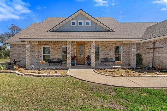 9066 King Oaks Drive, Iola, TX 77861