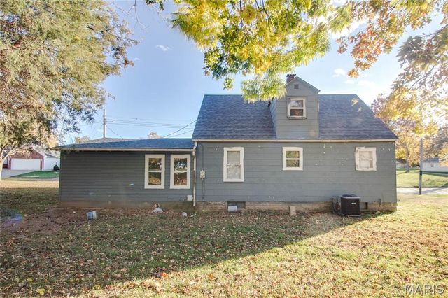 105 Hollow Avenue, Jerseyville, IL 62052