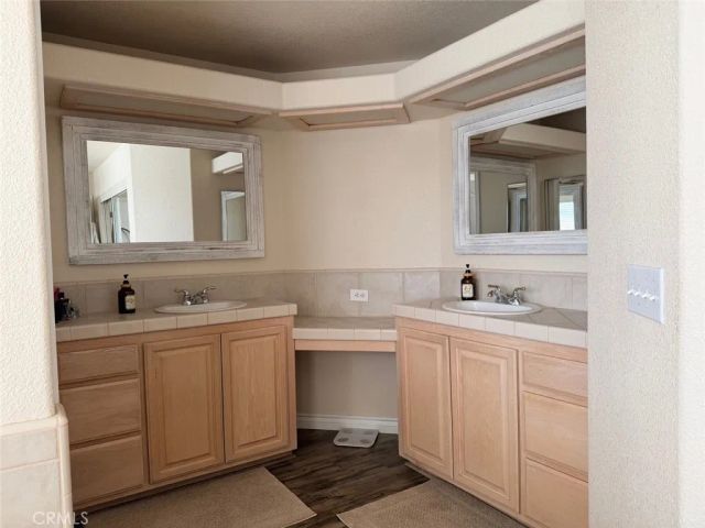 18285 Harbor Drive, Victorville, CA 92395