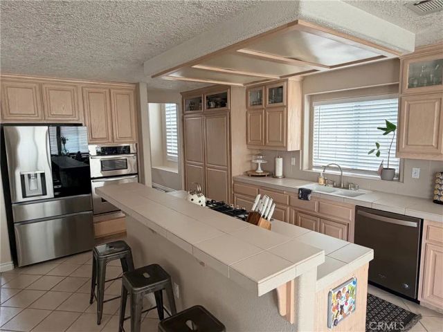 18285 Harbor Drive, Victorville, CA 92395