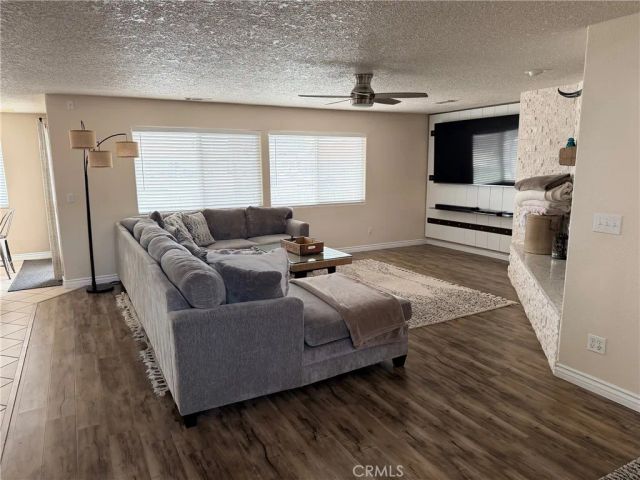 18285 Harbor Drive, Victorville, CA 92395