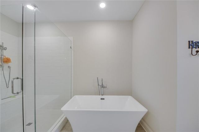 306 Burgess Walk, Alpharetta, GA 30009