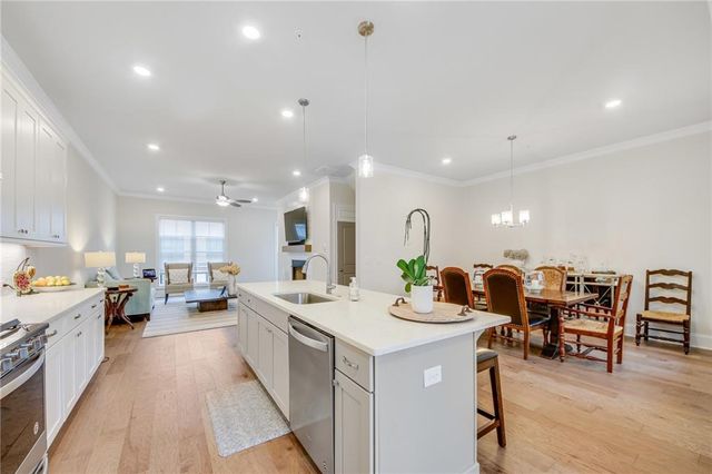 306 Burgess Walk, Alpharetta, GA 30009