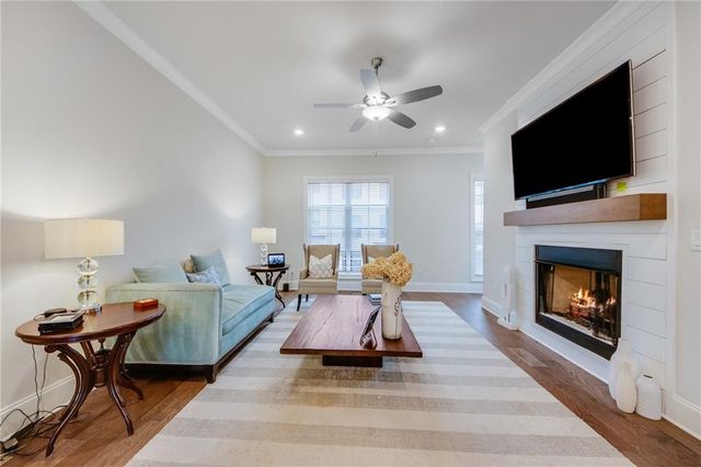 306 Burgess Walk, Alpharetta, GA 30009