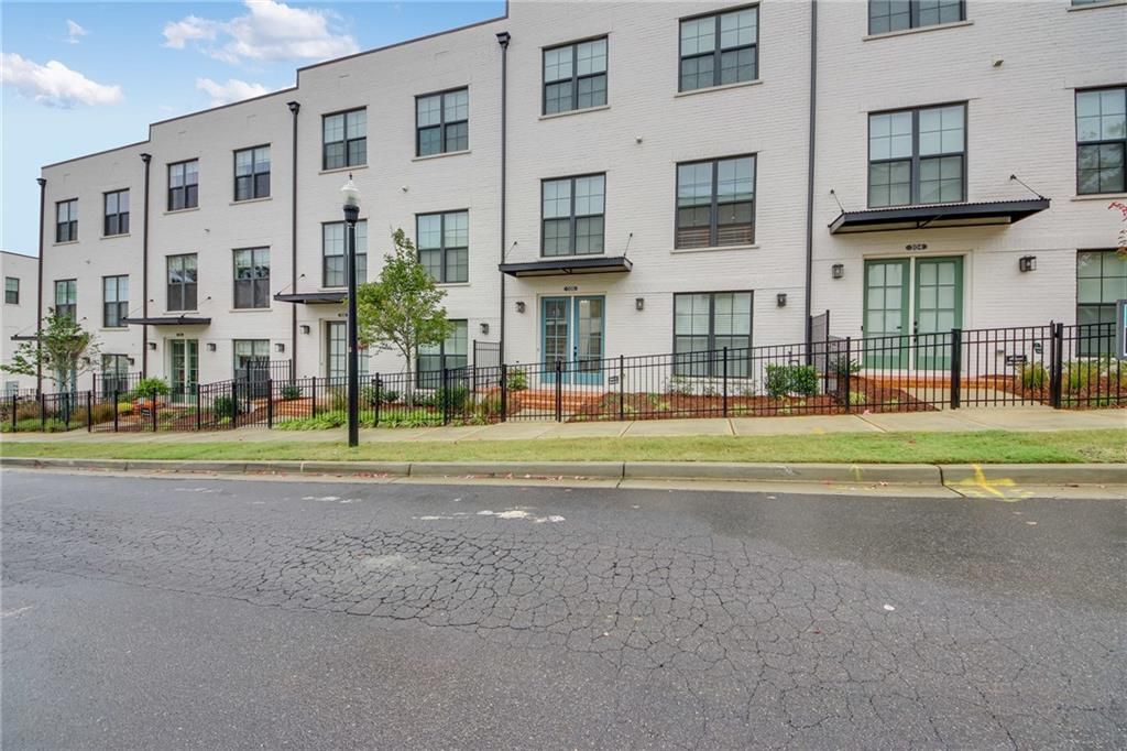 306 Burgess Walk, Alpharetta, GA 30009