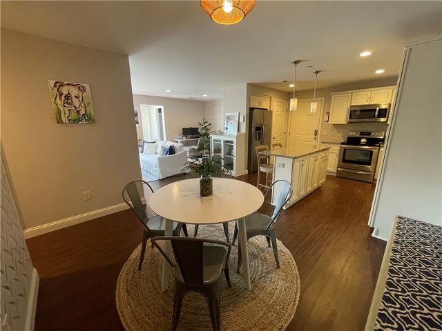 60 Saw Mill Drive 303, North Kingstown, RI 02852