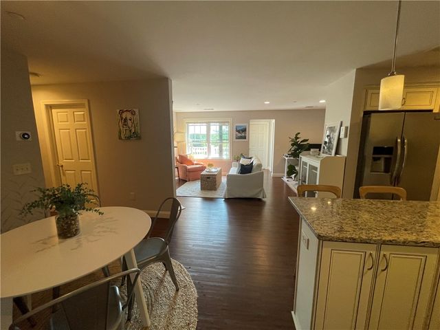 60 Saw Mill Drive 303, North Kingstown, RI 02852