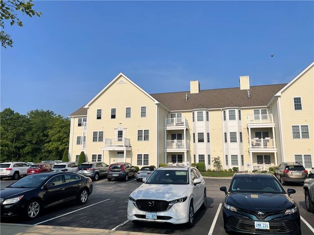 60 Saw Mill Drive 303, North Kingstown, RI 02852