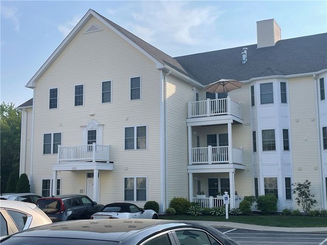 60 Saw Mill Drive 303, North Kingstown, RI 02852