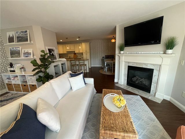 60 Saw Mill Drive 303, North Kingstown, RI 02852