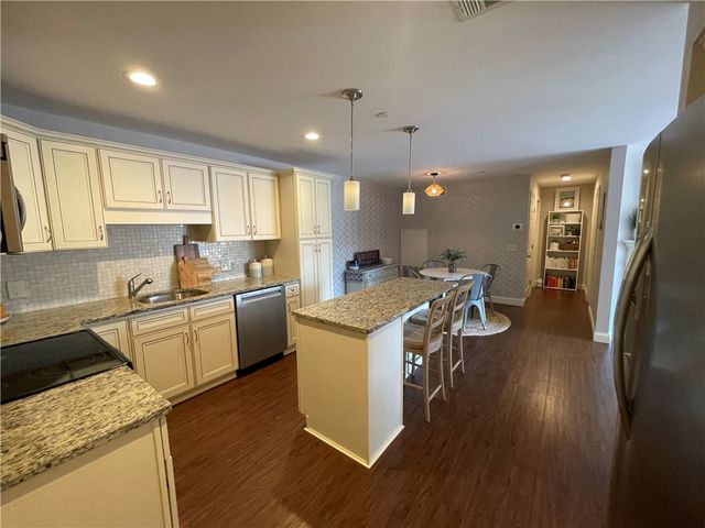 60 Saw Mill Drive 303, North Kingstown, RI 02852
