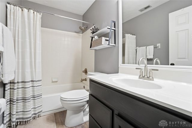 3255 Heritage Trace Drive, Bellbrook, OH 45305