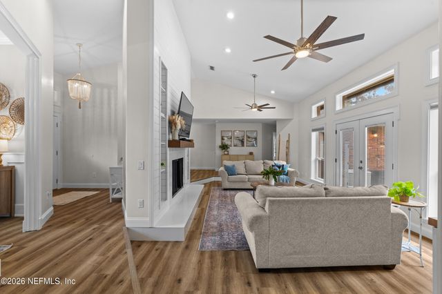 4002 RETFORD Drive, Jacksonville, FL 32225