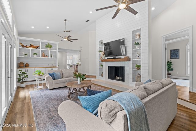 4002 RETFORD Drive, Jacksonville, FL 32225