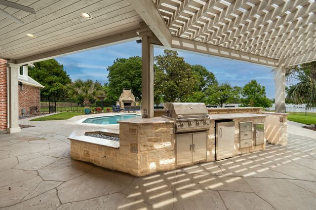 4206 Shadybrook Lane, Rowlett, TX 75088