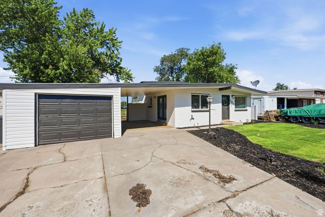 5417 S 700 E, South Ogden, UT 84405