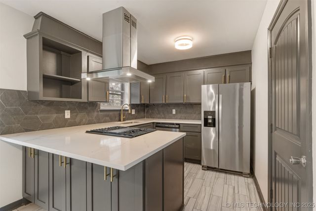 9118 E 47th Street, Tulsa, OK 74145