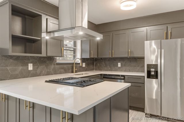 9118 E 47th Street, Tulsa, OK 74145