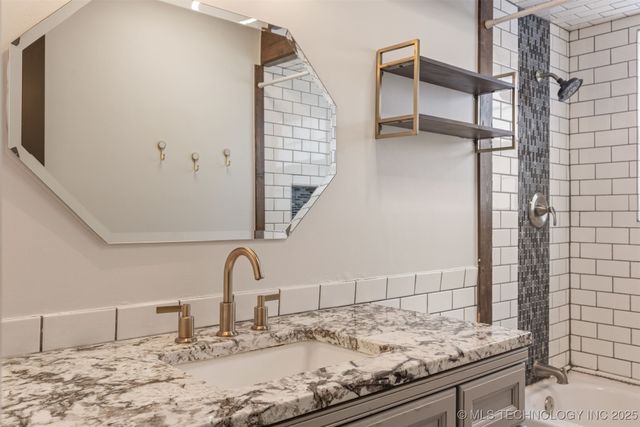 9118 E 47th Street, Tulsa, OK 74145