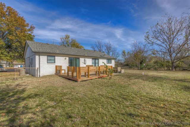 9118 E 47th Street, Tulsa, OK 74145