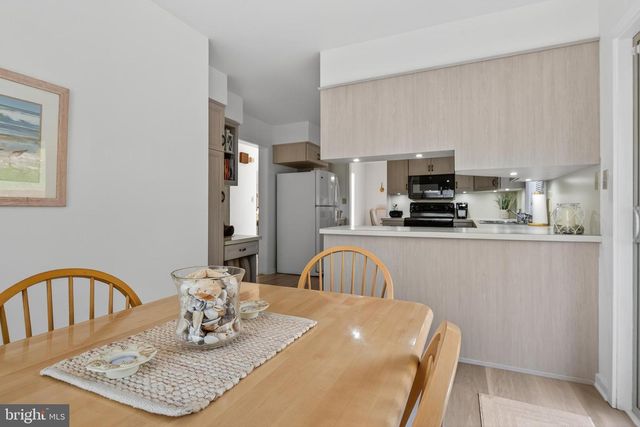 1049 SIGNAL HILL LANE LN, Lancaster, PA 17601