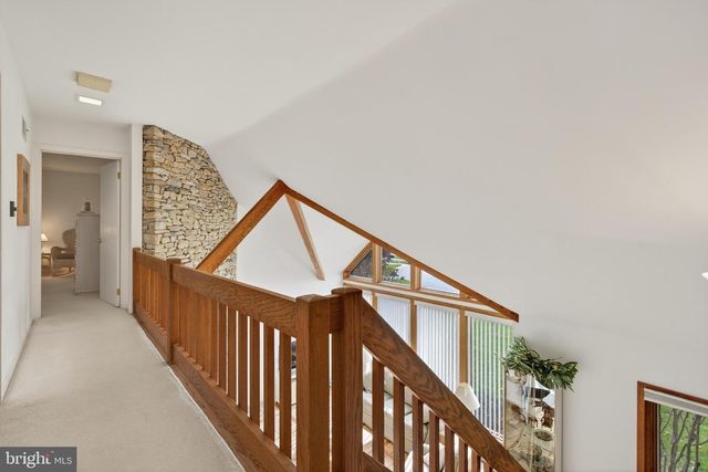 1049 SIGNAL HILL LANE LN, Lancaster, PA 17601