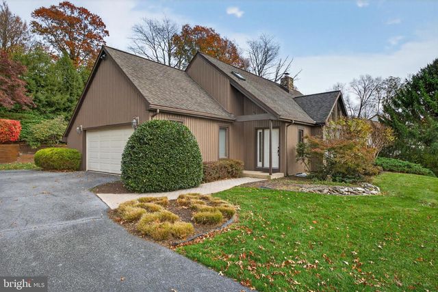 1049 SIGNAL HILL LANE LN, Lancaster, PA 17601